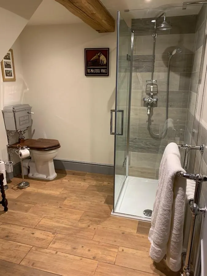 Luxury Boutique Country Cottage With Hot Tub York
